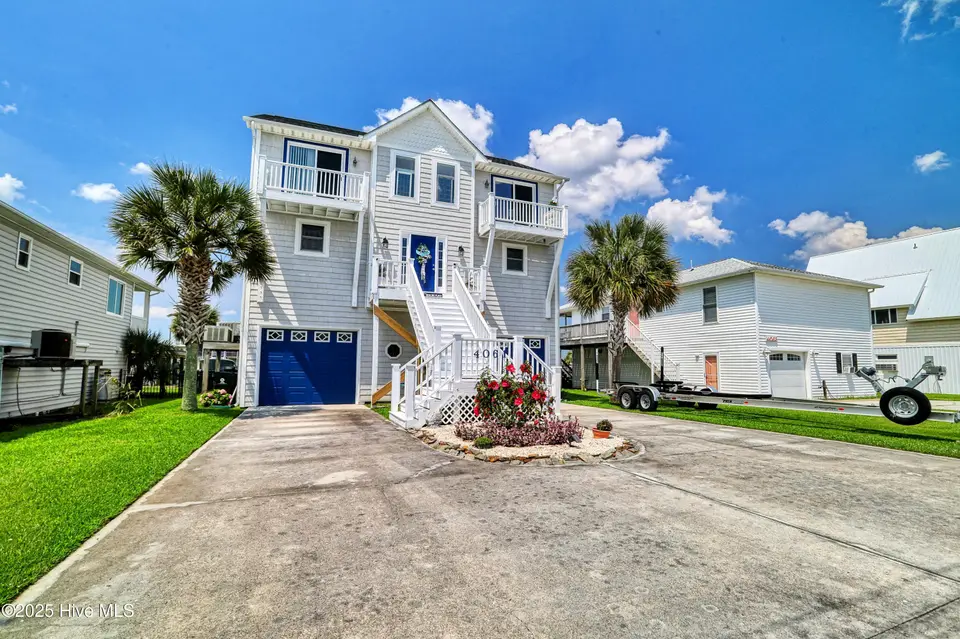 4061 4th Street, Surf City, NC 28445 – photo 1 of 42: B_3V6A4368y