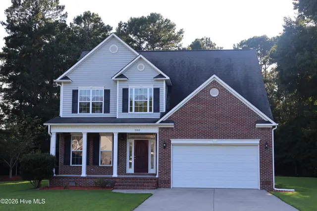 204 Mia Court, Maysville, NC 28555