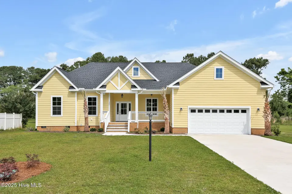 502 Genoes Point Road SW, Supply, NC 28462 – photo 1 of 67: Main photo
