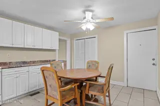 1204 Castle Street, Wilmington, NC 28401 – photo 14: 23-web-or-mls-DSC04224