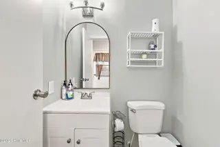 1700 Crescent Drive, Elizabeth City, NC 27909 – photo 20: Half Bath