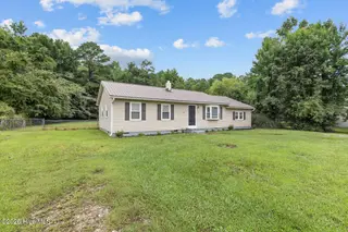 225 Lakewood Drive, Jacksonville, NC 28546 – photo 3