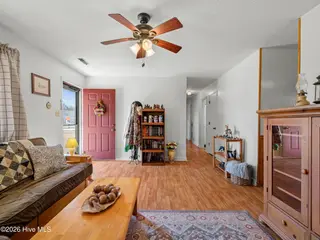 139 Bayberry Road, Newport, NC 28570 – photo 9: Living room