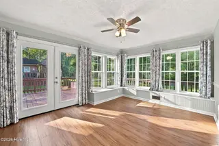 6207 Gondolier Drive, New Bern, NC 28560 – photo 7: Sunroom