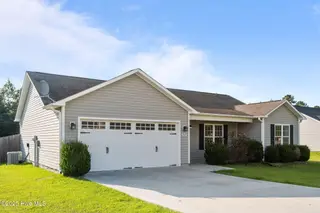 242 Sweet Gum Lane, Richlands, NC 28574 – photo 2: 2-web-or-mls-02