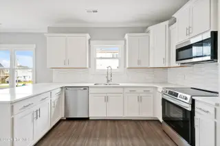 305 Birmingham Avenue 2, Carolina Beach, NC 28428 — 4-bedroom townhome, Carolina Beach, NC, photo 9 of 27: 215SpartanburgAvenueUnit1-10