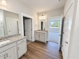 8615 Blue Haw Way Lot 125, Leland, NC 28451 — 3-bedroom home in Indigo Preserve, Leland, NC, photo 18 of 41: Primary Bath