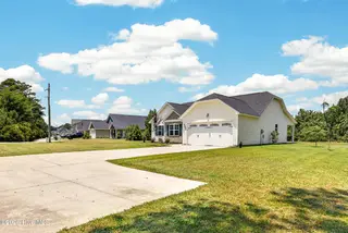 4045 Hunters Trail, Jacksonville, NC 28546 – photo 4