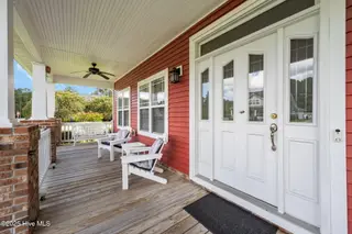 105 Sandstone Court, Jacksonville, NC 28546 — 4-bedroom home in Brookstone, Jacksonville, NC, photo 6 of 55: 6-web-or-mls-06