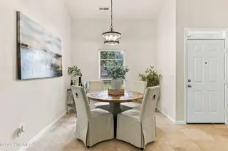 2704 Manor Court, Wilmington, NC 28405 – photo 8: 008_2704_manor_court_wilmington-8_132