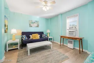 1914 Ocean Drive E, Emerald Isle, NC 28594 – photo 7: 5-web-or-mls-chadwick-visuals-1914-ocean