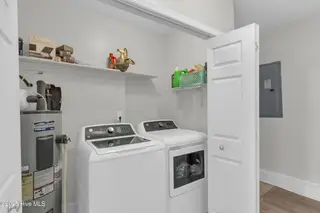 319 Palamino Trail, Jacksonville, NC 28546 – photo 21: Laundry Closet