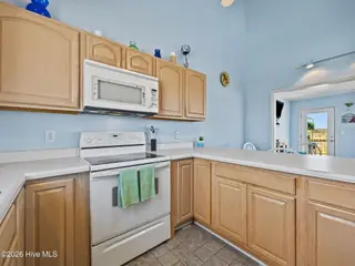 3735 Island Drive, North Topsail Beach, NC 28460 – photo 11: 23-web-or-mls-3735 Island Dr. 57