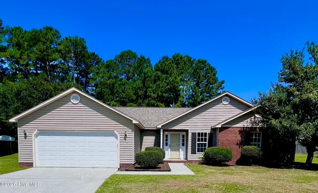 206 Rosewood Circle, Jacksonville, NC 28546