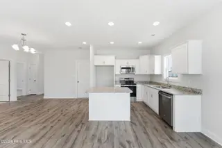 128 Sanctuary Street, Jacksonville, NC 28546 – photo 12: DSC02878