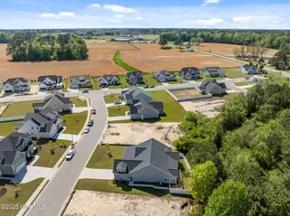 911 Hunter Grace Drive, Winterville, NC 28590 – photo 7: 7-web-or-mls-DJI_0167