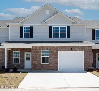 206 Triton Lane, Surf City, NC 28445 – photo 2: Home Front (Street view)
