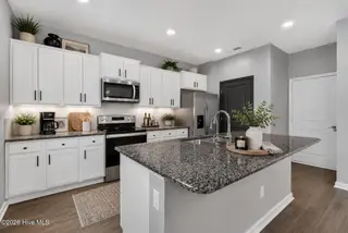 825 Seathwaite Lane SE, Leland, NC 28451 – photo 15: kitchen
