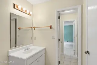 115 N Harbor Drive, Beaufort, NC 28516 – photo 20: Vanity first bedroom