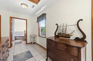 1821 S Shore Drive, Surf City, NC 28445 – photo 21: 41-web-or-mls-_RAD2854_edit