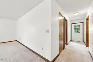 1113 Riverside Avenue, Elizabeth City, NC 27909 – photo 15: Hallway