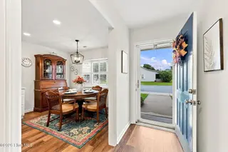 303 Barbour Road 701, Morehead City, NC 28557 – photo 10: Entry