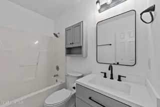 7108 Thurgood Road, Wilmington, NC 28411 – photo 14: 20-web-or-mls-CZ9A8145