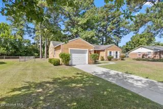 721 Shadowridge Road, Jacksonville, NC 28546 – photo 2