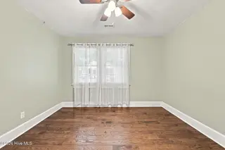 525 E 2nd Street A&B, Washington, NC 27889 – photo 21: 35-web-or-mls-IMG_7999_edit