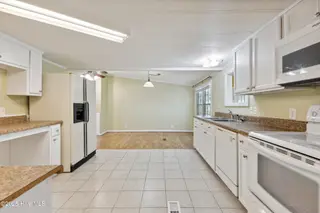 630 Dogwood Drive, Sunset Beach, NC 28468 – photo 12: Kitchen