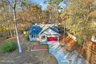 105 Riverbend Road, Jacksonville, NC 28540 – photo 5: Front yard
