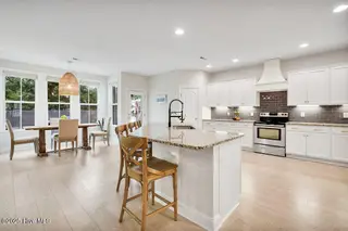 5004 Laurenbridge Lane, Wilmington, NC 28409 – photo 11: CHEFS KITCHEN