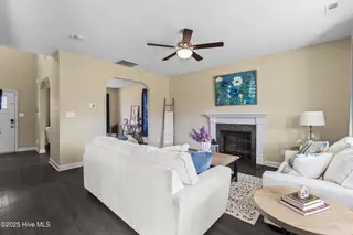 913 Courthouse Crossing, Jacksonville, NC 28546 — 4-bedroom home in Wantland's Ferry @ Towne Pointe, Jacksonville, NC, photo 11 of 40