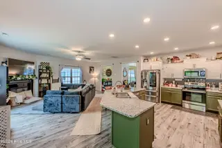 464 Water Wagon Trail, Jacksonville, NC 28546 – photo 14: Kitchen/living room