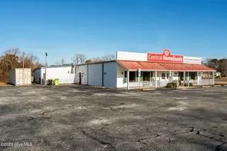 1702 S Madison Street, Whiteville, NC 28472 – photo 6: 6_DSC09773