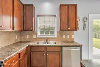 226 Silver Hills Drive, Jacksonville, NC 28546 — 3-bedroom home in Sterling Farms, Jacksonville, NC, photo 19 of 41: DSC_5852