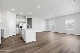 613 S Squires Run Lane, Richlands, NC 28574 – photo 18: Kitchen