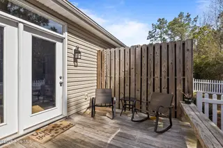 3303 Hogan Court B, Morehead City, NC 28557 – photo 24: 41-web-or-mls-1S3A9411