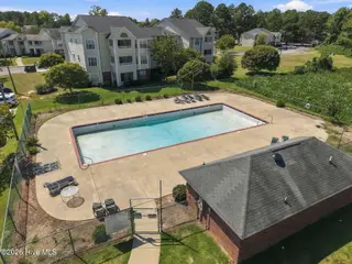 521 Spring Forest Road H, Greenville, NC 27858 – photo 6: 6-web-or-mls-DJI_20260915130241_0032_D