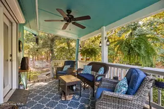 201 Hoop Pole Creek Drive, Atlantic Beach, NC 28512 – photo 6: 29-web-or-mls-1S3A0168