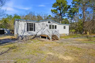 5595 Shaw Highway, Rocky Point, NC 28457 — 3-bedroom manufactured home, Rocky Point, NC, photo 2 of 40: 50_5595_shaw_hwy_050