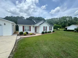 124 Stockbridge Drive, Selma, NC 27576 – photo 3: IMG_8412
