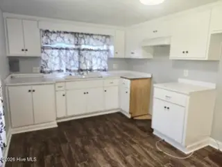 407 S Johnson Street, Mount Olive, NC 28365 – photo 8: 20260521_145435_resized