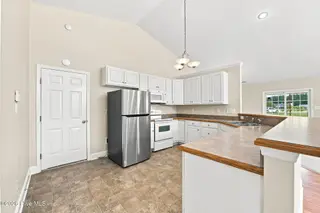 100 Conner Grant Road, New Bern, NC 28562 – photo 13: 13-web-or-mls-DSC_3468_edit