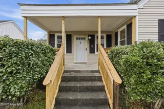 201 Harrell Street, Elizabeth City, NC 27909 – photo 4: Entrance