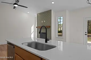 1216 Petite Terre Court, New Bern, NC 28560 – photo 12: 28-web-or-mls-DSC_8001