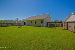154 Crooked Run Drive, New Bern, NC 28560 – photo 7: 20260604-Rock I (3570 of 1)