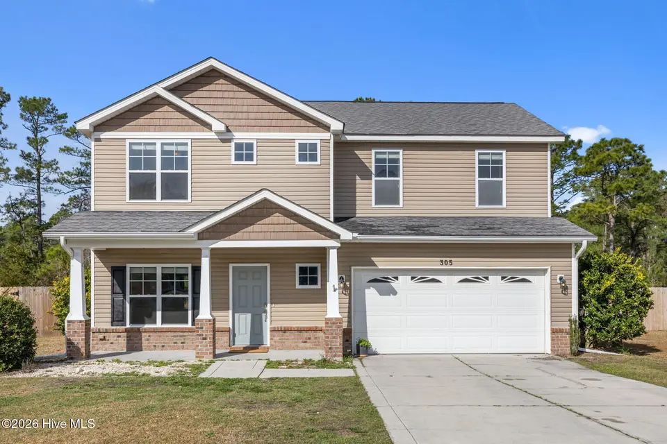 305 Inverness Drive, Hubert, NC 28539 – photo 1 of 50: 1-web-or-mls-305 Inverness Dr. 103