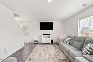4009 Emerald View, New Bern, NC 28560 – photo 17: 30-web-or-mls-DSC_2541-edit
