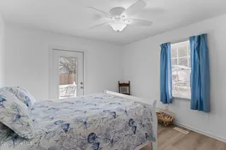 109 NE 17th Street, Oak Island, NC 28465 – photo 15: 3-web-or-mls-BTS00661 - Copy